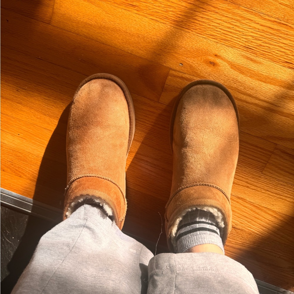 Perfect condition UGG ultra mini. 1 year old.